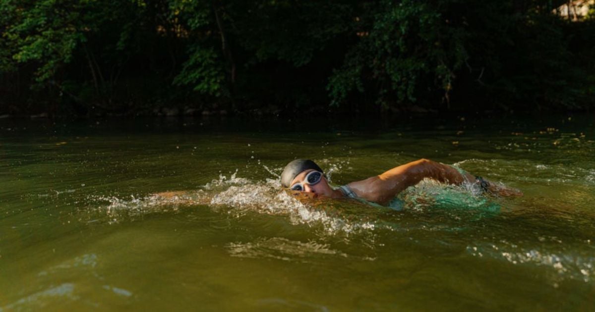 24 Meanings When You Dream About Swimming