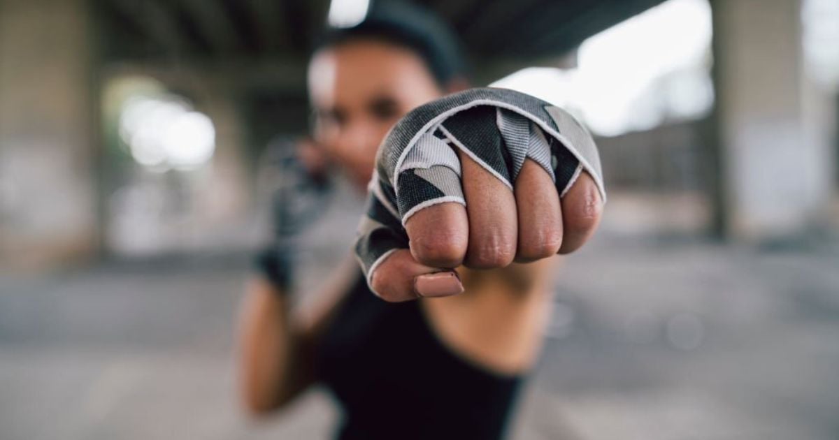 22 Meanings When You Dream About Fighting