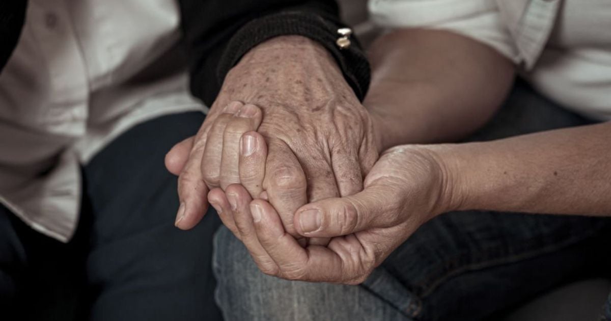 24 Meanings When You Dream of Talking to Your Dead Mother