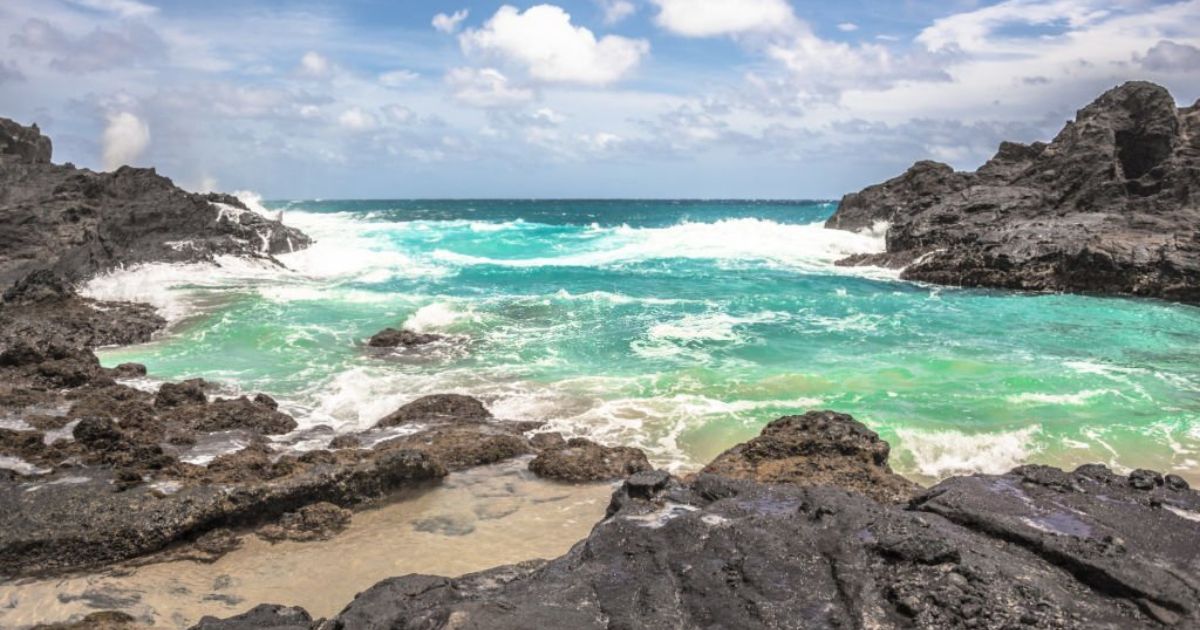 Dreams About Big Waves – Interpretation and Meaning